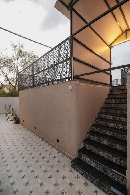 Saiba Outhouse- 4 Bed Room- Pool- Theatre- Partyhall- Garden & Terrace Sitting Area Jaipur Eksteriør billede