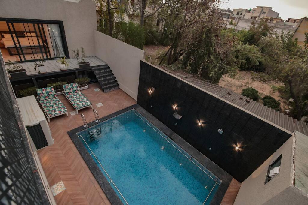 Saiba Outhouse- 4 Bed Room- Pool- Theatre- Partyhall- Garden & Terrace Sitting Area Jaipur Eksteriør billede